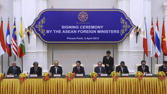 ASEAN Summit opens in Phnompenh - ảnh 1